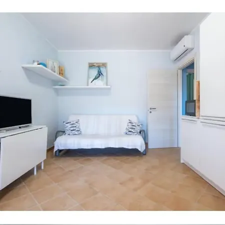 House With Private Garden * شيا