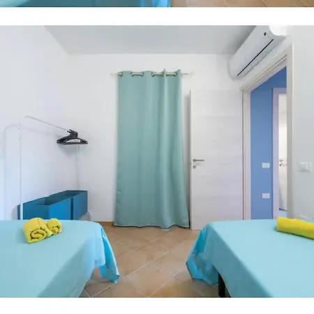 House With Private Garden شيا