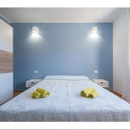 House With Private Garden Holiday home *